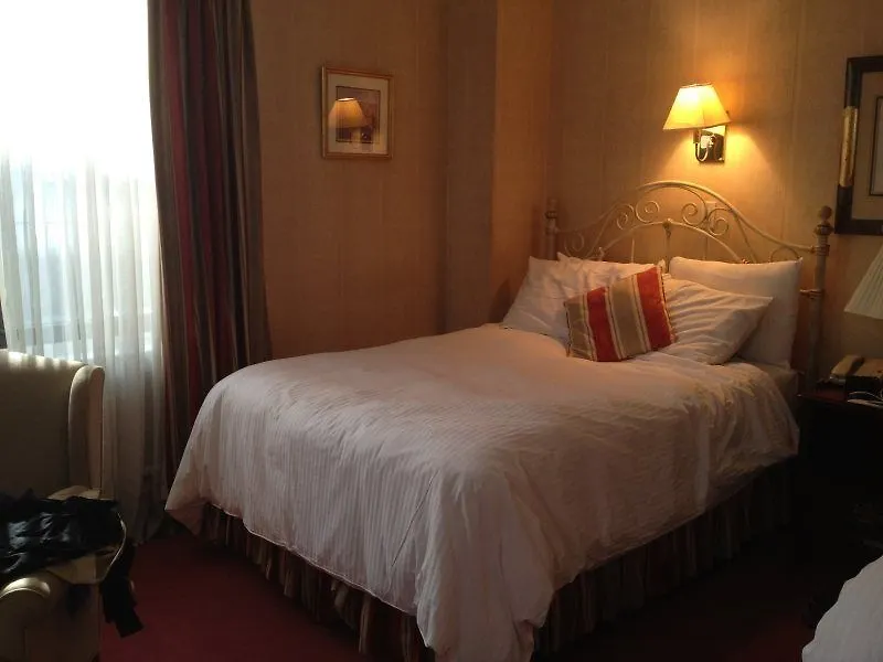 Roger Smith Hotel New York