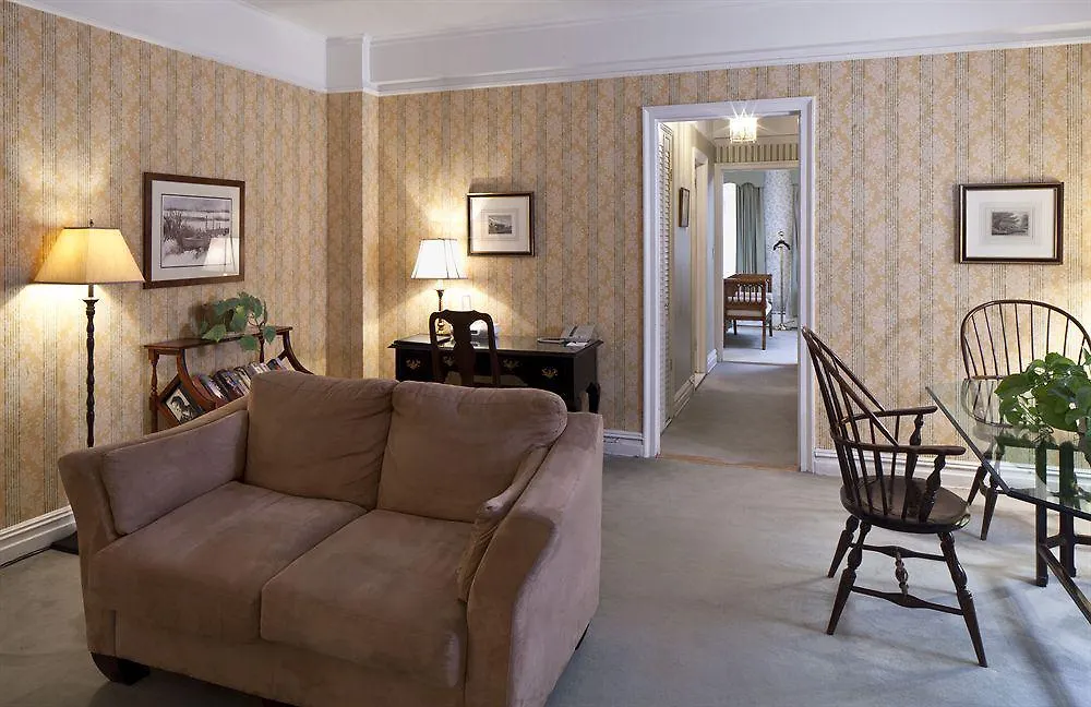 Roger Smith Hotel New York ABD