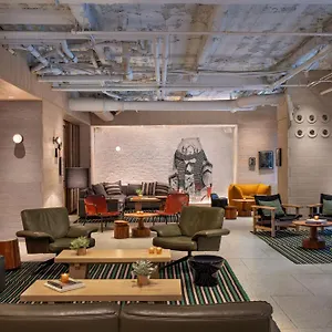 Hotel Moxy Nyc Times Square, New York